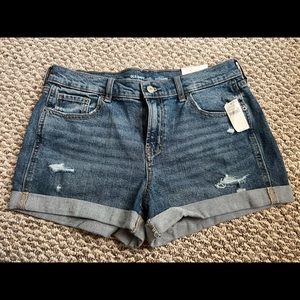 ***BRAND NEW***Old navy mid-rise boyfriend 3” inseam shorts, never worn